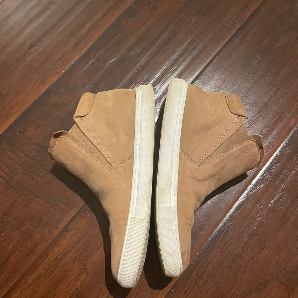 Kenneth Cole shoes